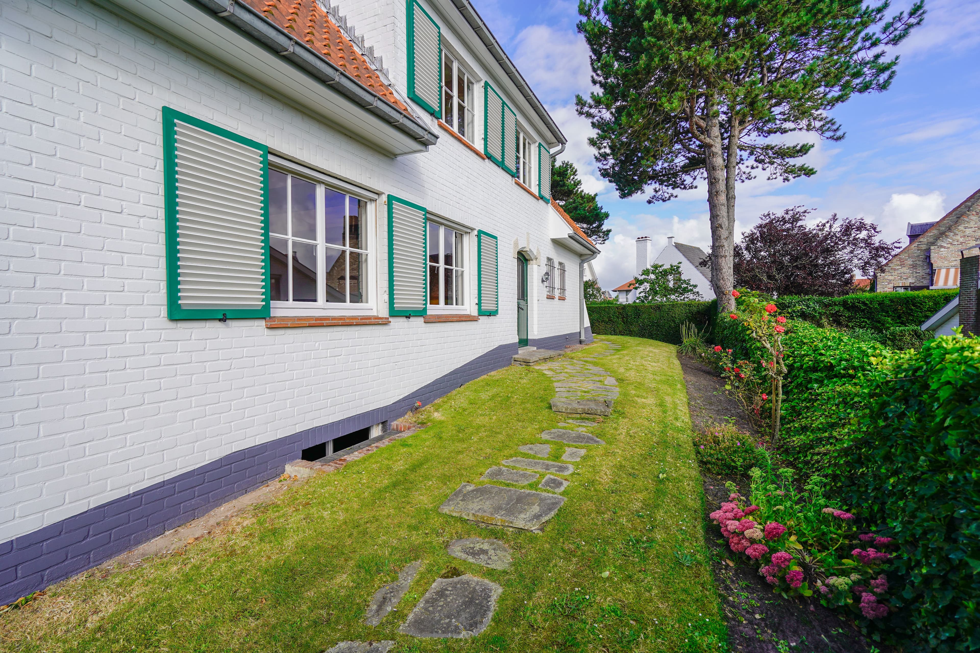 Woning met enorm veel potentieel in een van de meest gegeerde buurten in Knokke.